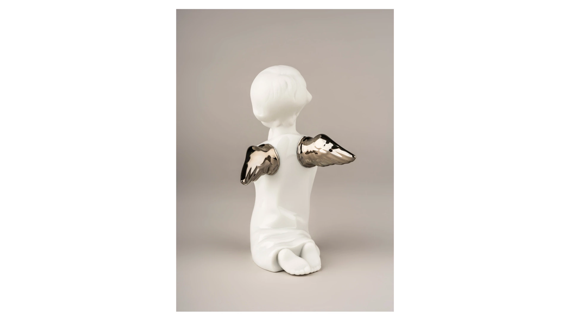 Фигурка Lladro Молящийся ангел Ре-Деко 8х13 см, фарфор