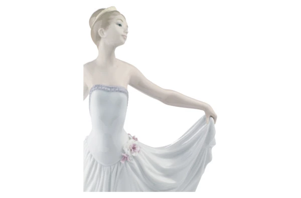 Фигурка Lladro Танцовщица 18х30 см, фарфор