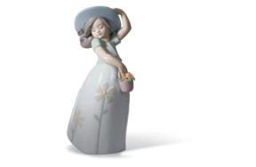 Фигурка Lladro Маленькая Маргаритка 10х18 см, фарфор