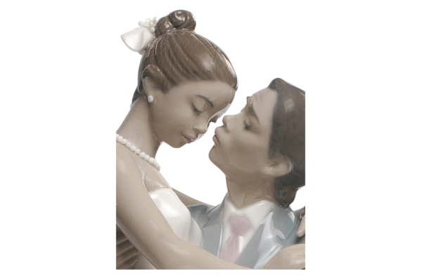 Фигурка Lladro Самый счастливый день I 17х27 см, фарфор