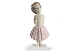 Фигурка Lladro Из чего сделаны девочки 15х25 см, фарфор
