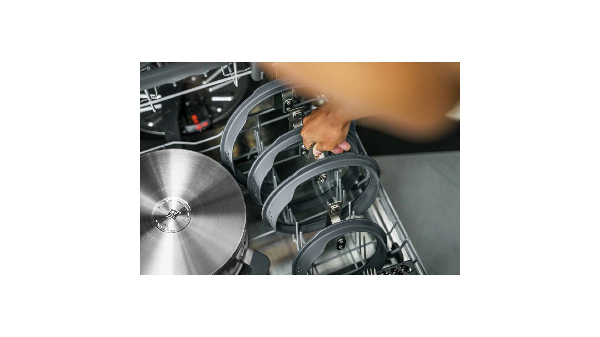 Кастрюля Zwilling Simplify 24 см, 6 л, сталь нержавеющая