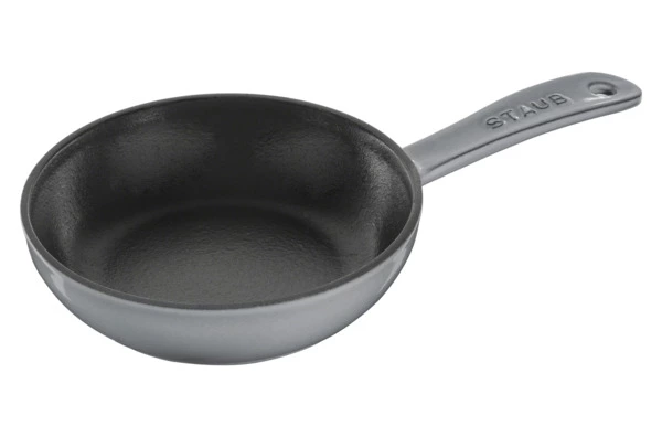 Сковорода с чугунной ручкой Staub 16 см, чугун, серый графит, для индукции, духовки, п/к