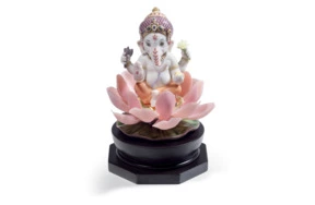 Фигурка Lladro Ганеша на лотосе 13х19 см, фарфор