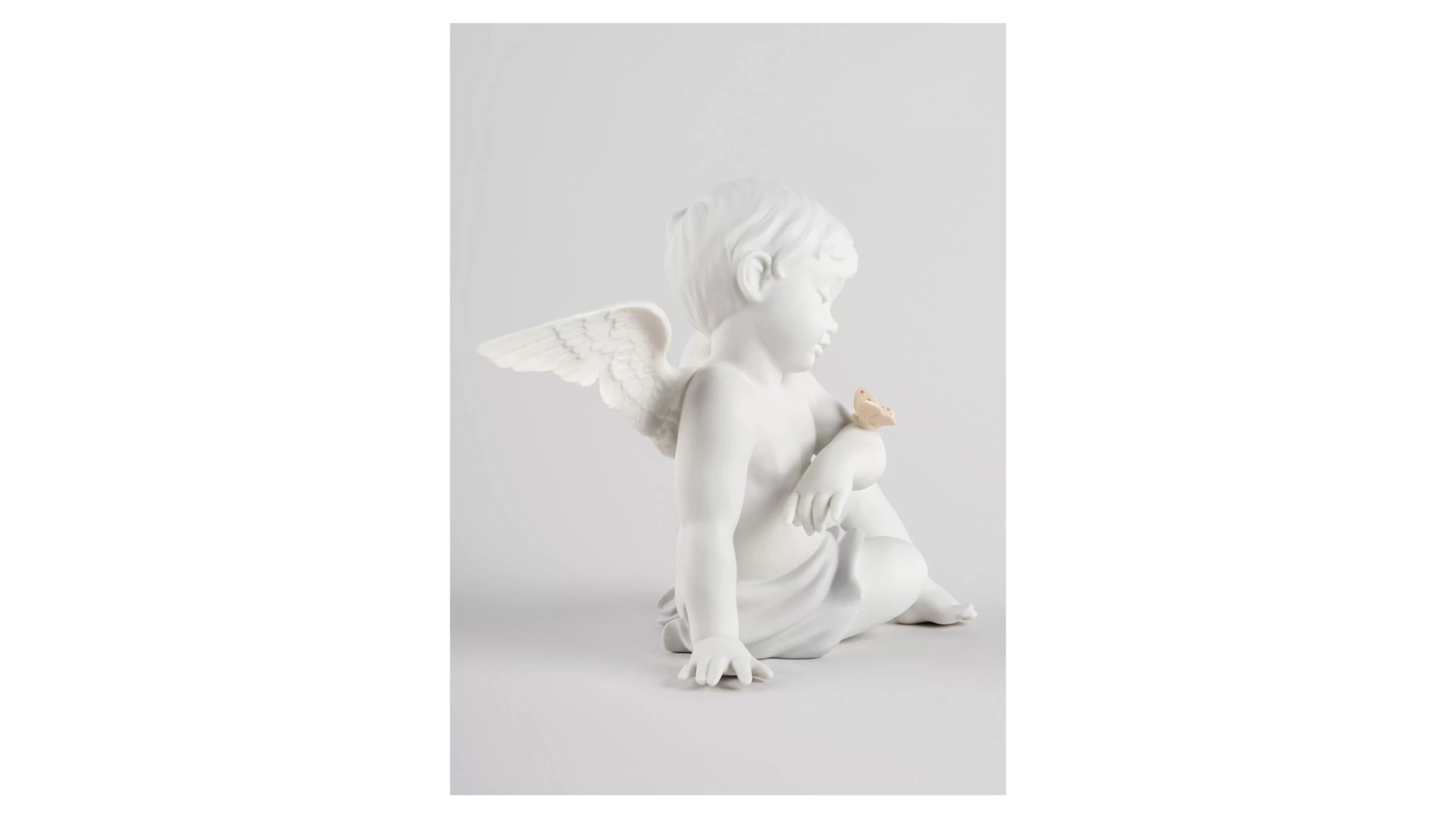 Фигурка Lladro Ангел и бабочка 20х26 см, фарфор