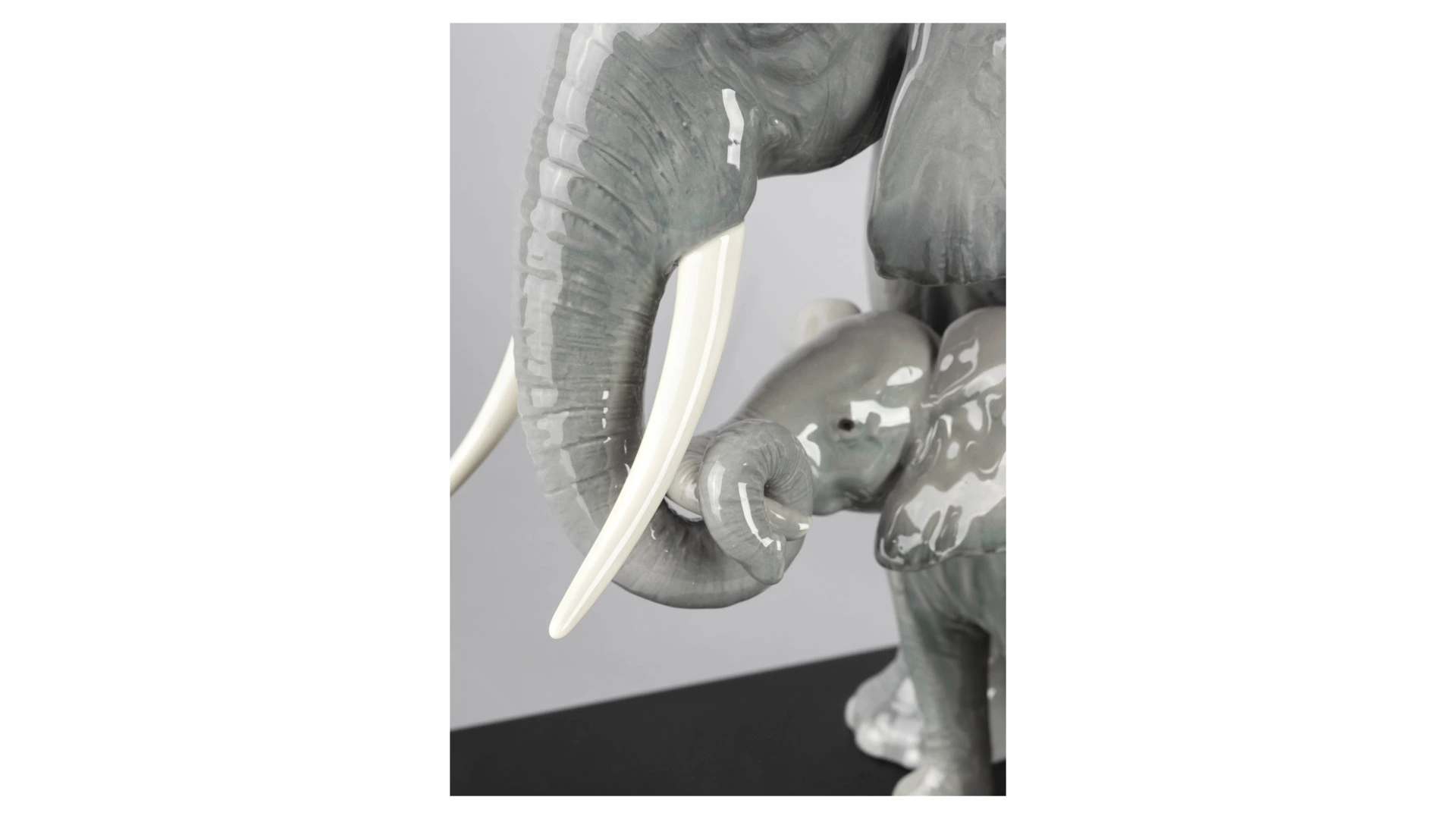 Фигурка Lladro Показывая путь 36х29 см, фарфор