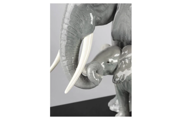 Фигурка Lladro Показывая путь 36х29 см, фарфор