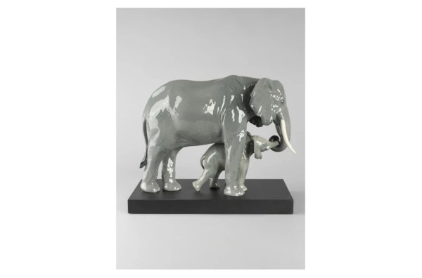 Фигурка Lladro Показывая путь 36х29 см, фарфор