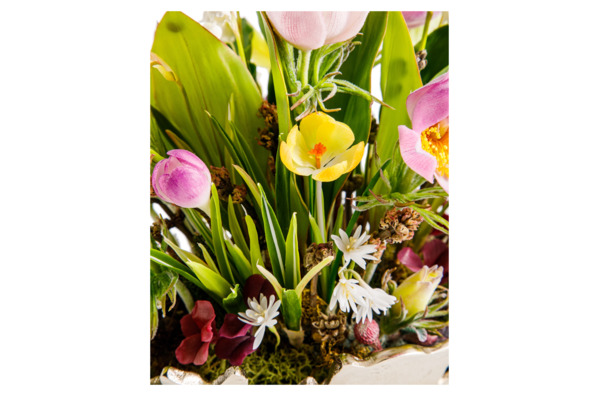 Композиция из холодного фарфора Мелодия весны (ландыши, первоцветы - лютики)