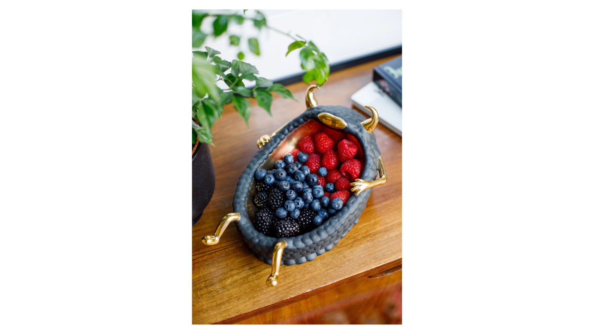 Чаша для закусок L’Objet Хаас 20х15х11 см, черная, фарфор, п/к