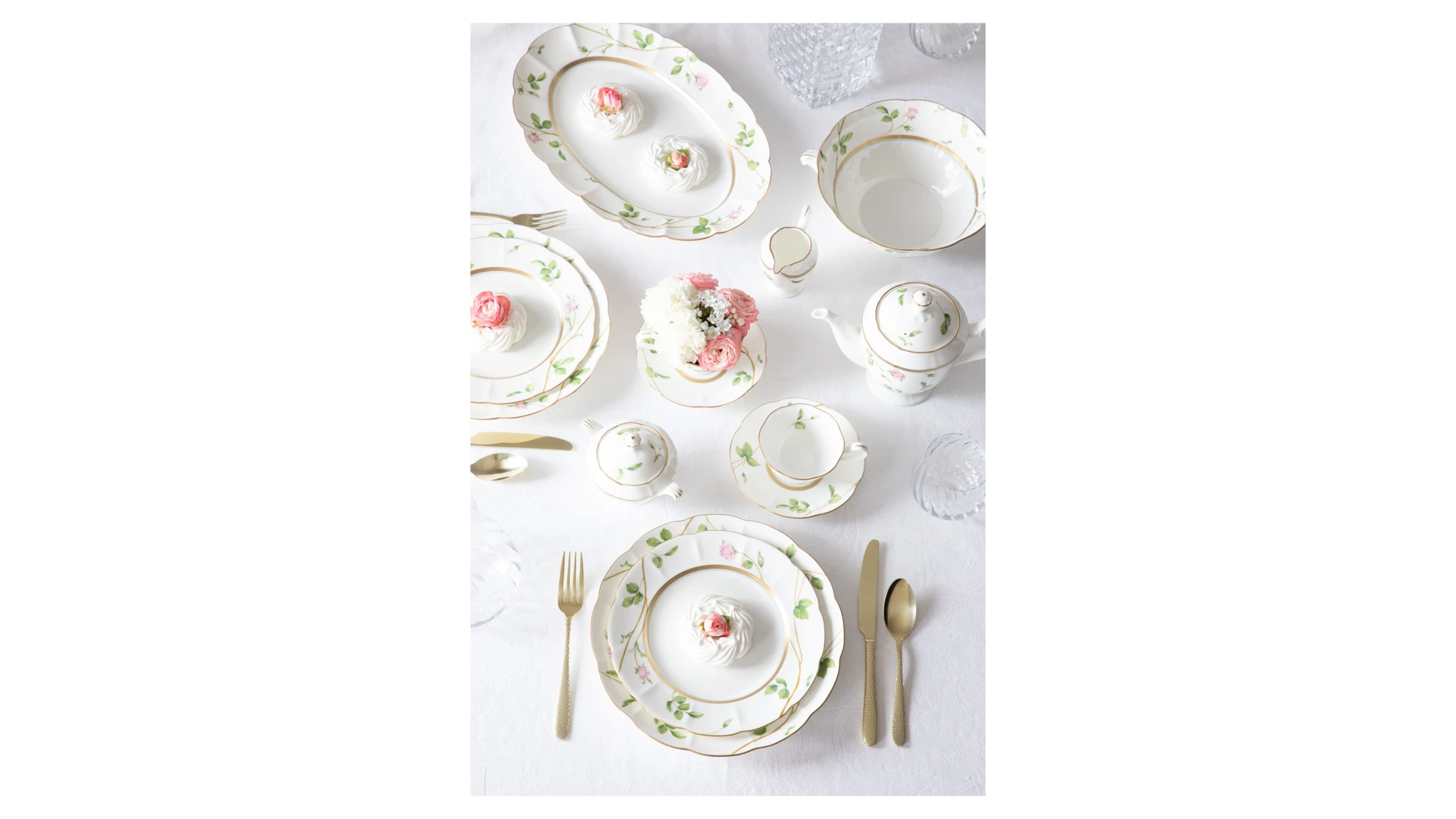 Блюдо овальное Narumi Цветущая Роза 23 см, фарфор костяной