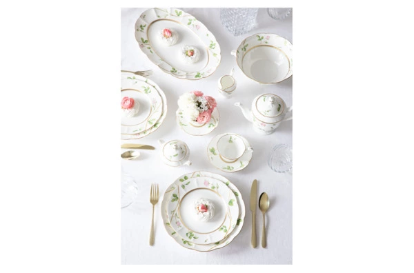 Блюдо овальное Narumi Цветущая Роза 23 см, фарфор костяной