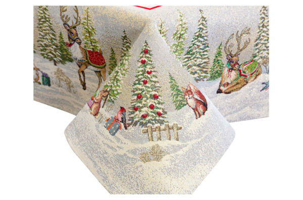 Скатерть прямоугольная Mix&Match Home Дед Мороз в волшебном лесу 140х240 см, гобелен, бежевый
