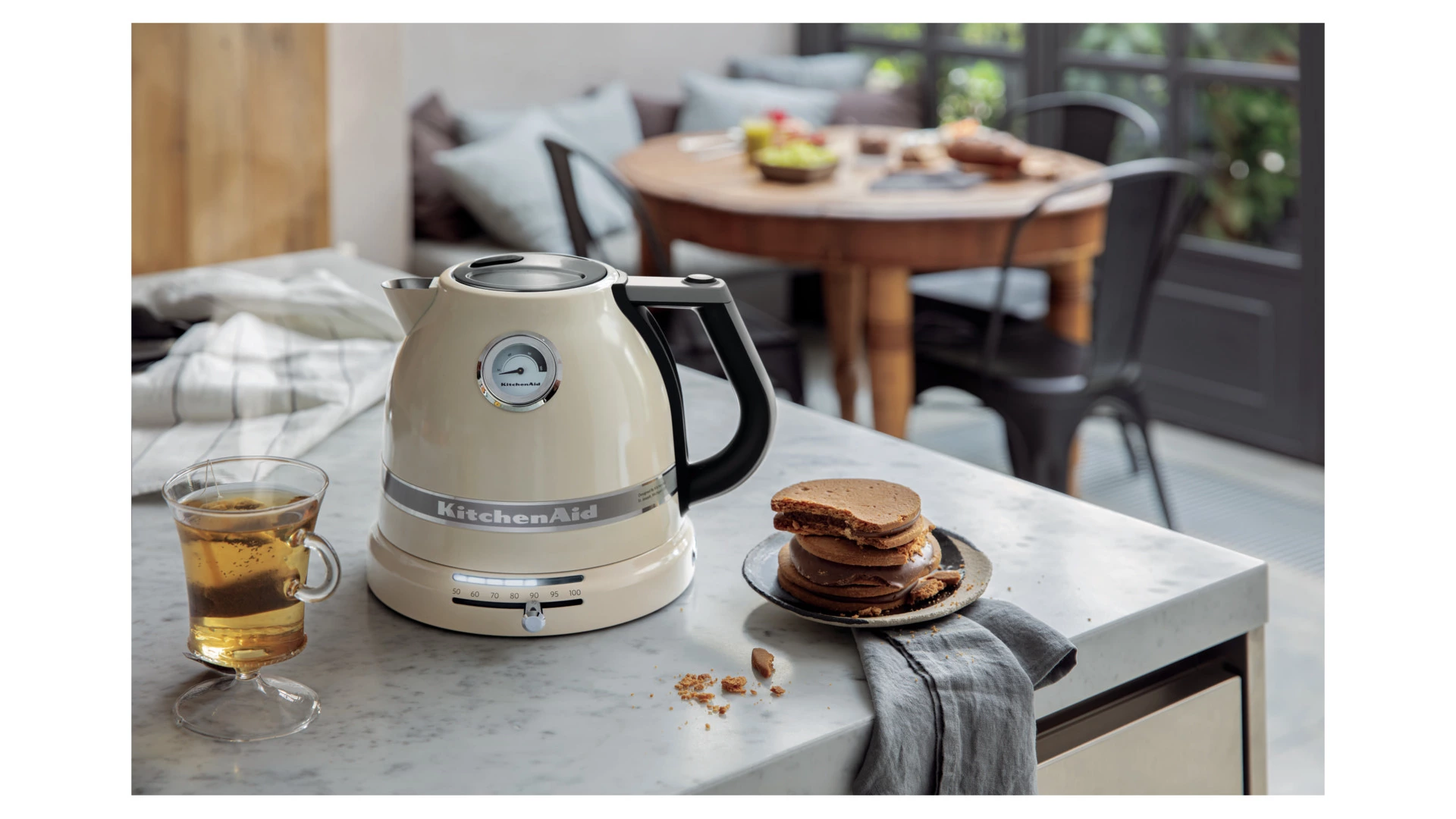 Чайник электрический KitchenAid Artisan 1,5 л, кремовый, 5KEK1522EAC