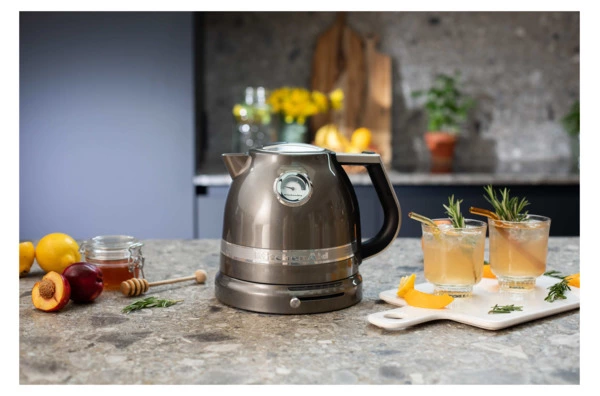 Чайник электрический KitchenAid Artisan 1,5 л, серебряный медальон, 5KEK1522EMS