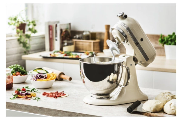 Миксер планетарный KitchenAid Artisan 4,8 л, кремовый, 5KSM175PSEAC, 4 насадки, доп.чаша