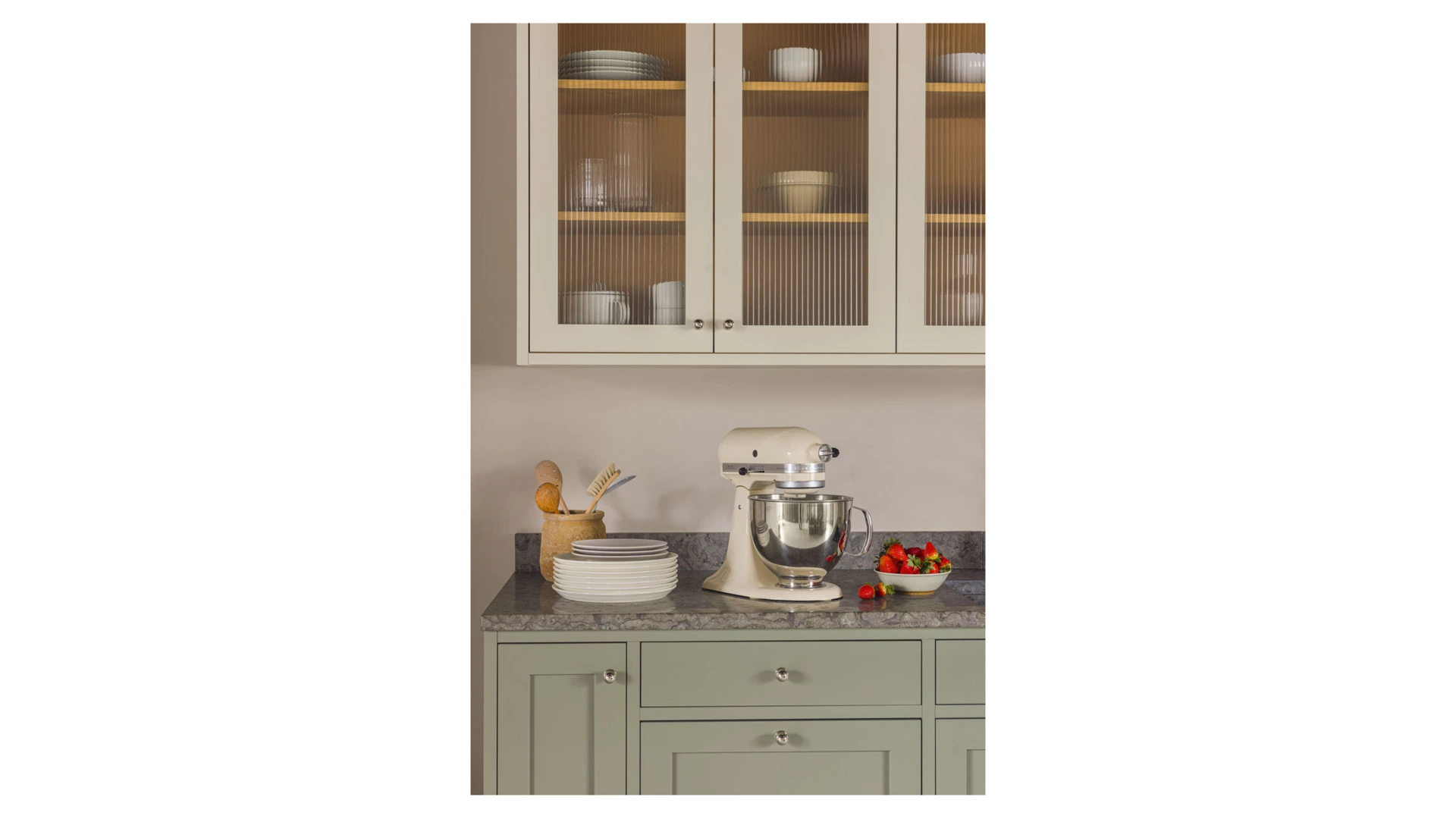 Миксер планетарный KitchenAid Artisan 4,8 л, 4 насадки, экран, 2 чаши, 5KSM175PSEAC, кремовый