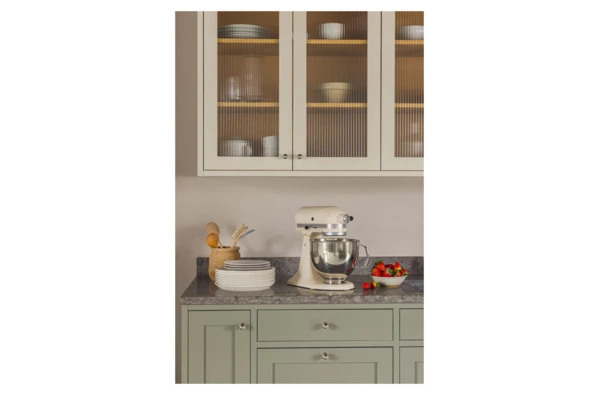 Миксер планетарный KitchenAid Artisan 4,8 л, 4 насадки, экран, 2 чаши, 5KSM175PSEAC, кремовый