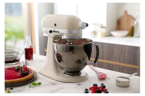Миксер планетарный KitchenAid Artisan 4,8 л, 4 насадки, экран, 2 чаши, 5KSM175PSEAC, кремовый