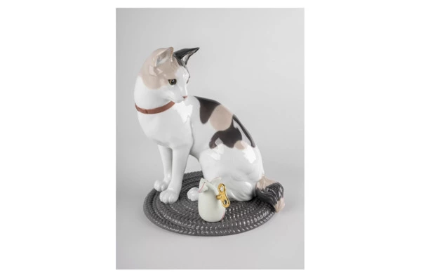 Фигурка Lladro Кошки - мышки 33х22 см, фарфор