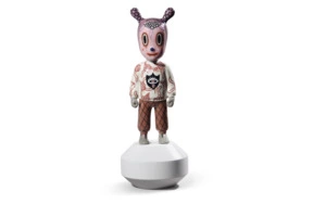 Фигурка Lladro Гость от Gary Baseman, малый 30х11 см, фарфор
