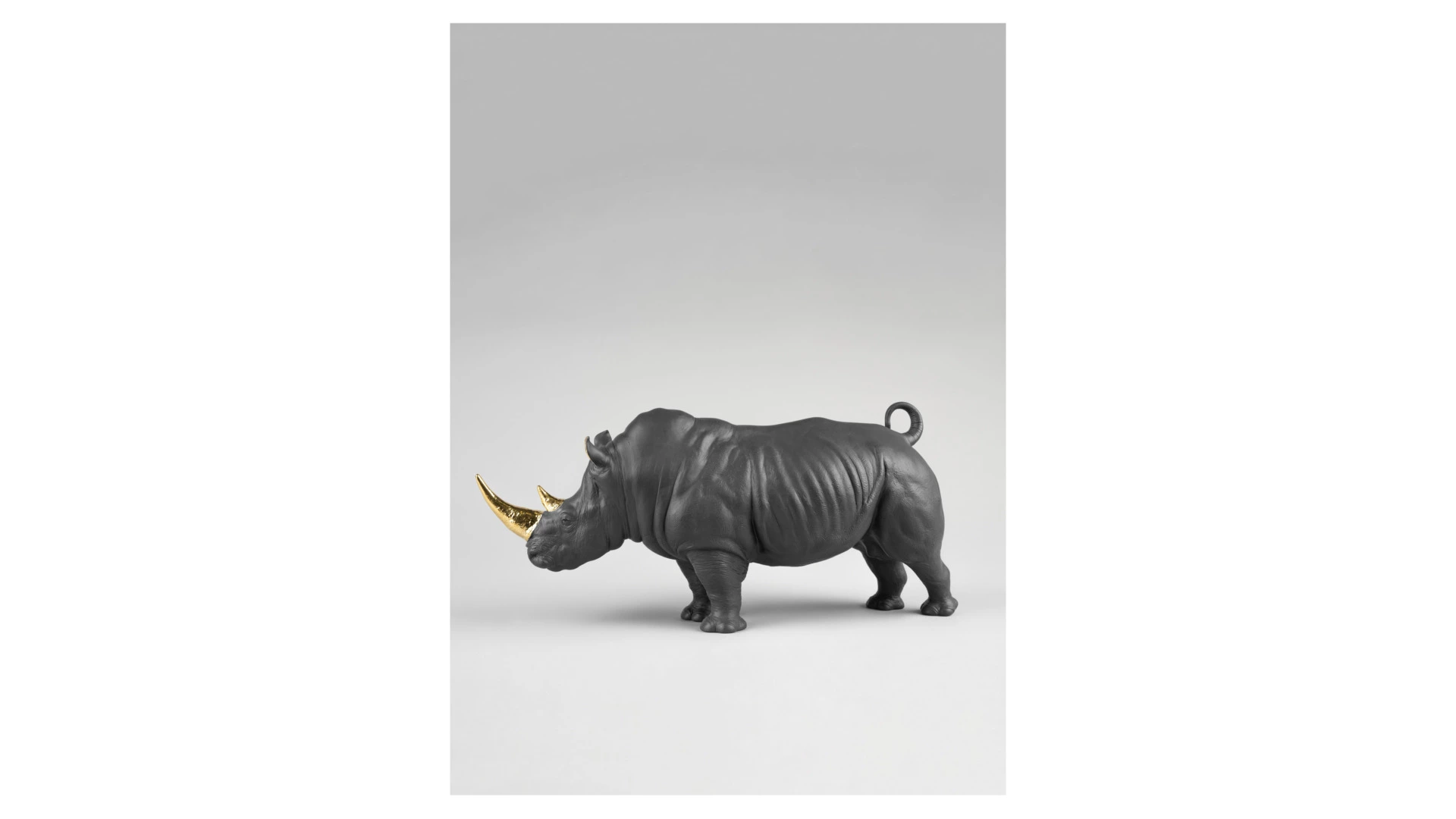 Фигурка Lladro Носорог 22х45 см, фарфор, черная