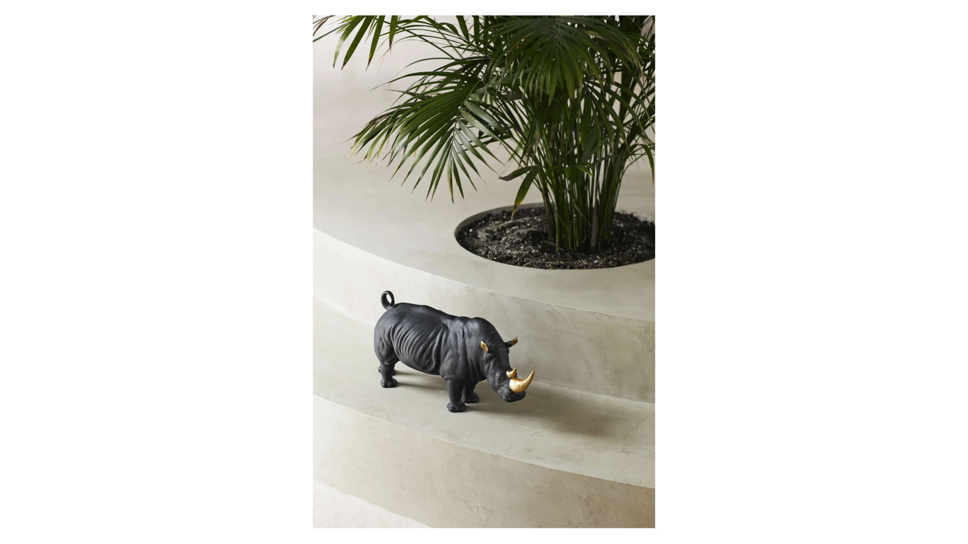 Фигурка Lladro Носорог 22х45 см, фарфор, черная