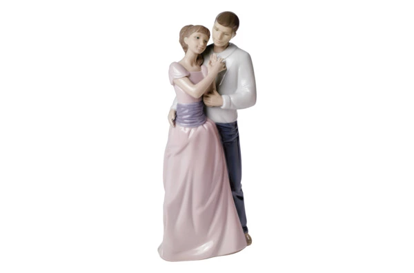 Фигурка NAO Мечты о любви 27х12х10 см, фарфор