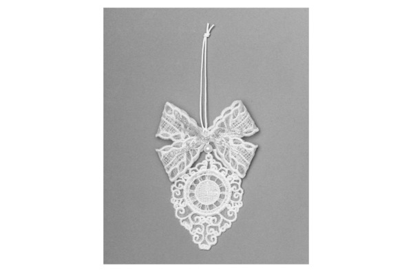 Игрушка елочная Венизное кружево Часы с бантом 9х14 см, вискоза
