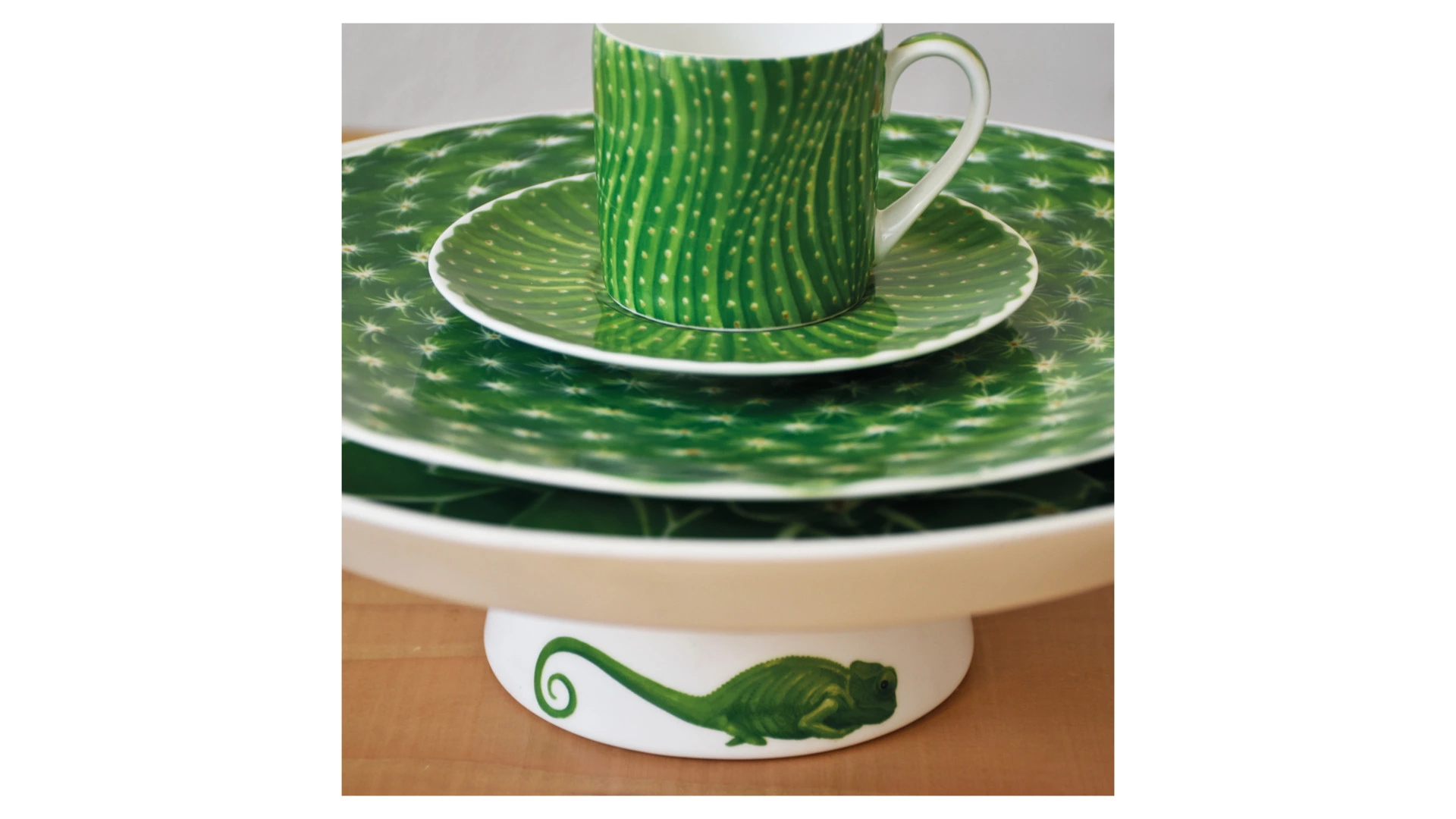 Подставка для торта на ножке Taitu Кактусы 27 см, фарфор костяной