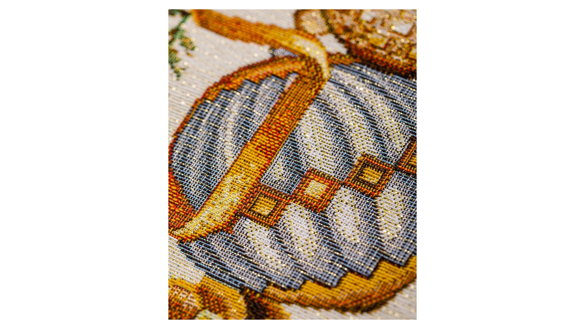 Дорожка для стола Eurotex Сани Деда Мороза Люрекс 45х140 см, гобелен, п/к