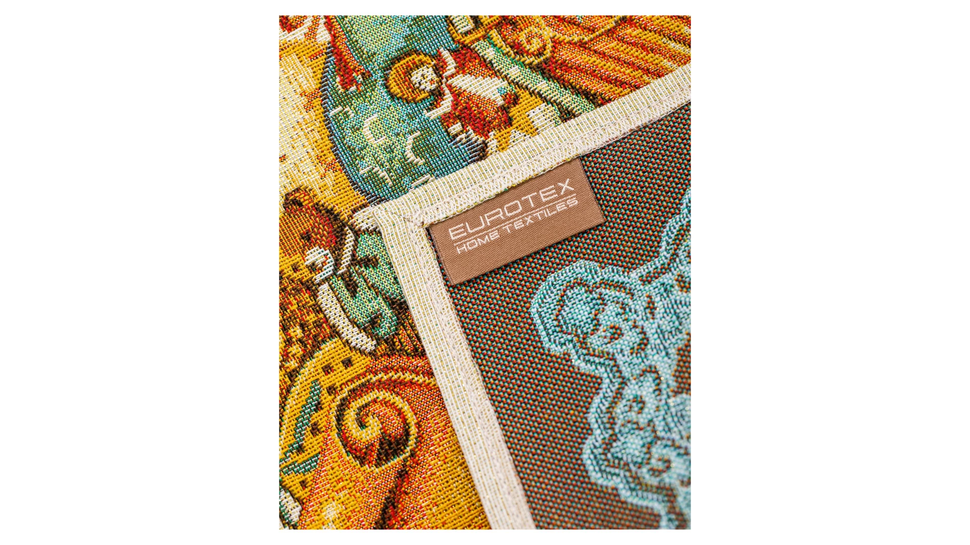 Дорожка для стола Eurotex Сани Деда Мороза Люрекс 45х140 см, гобелен, п/к