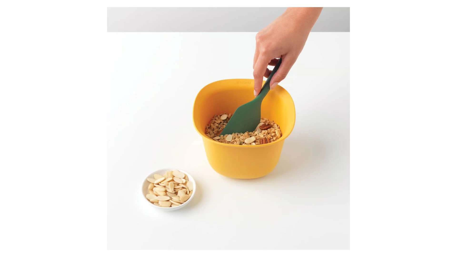 Миска Brabantia 1,5 л, пластик, желтая