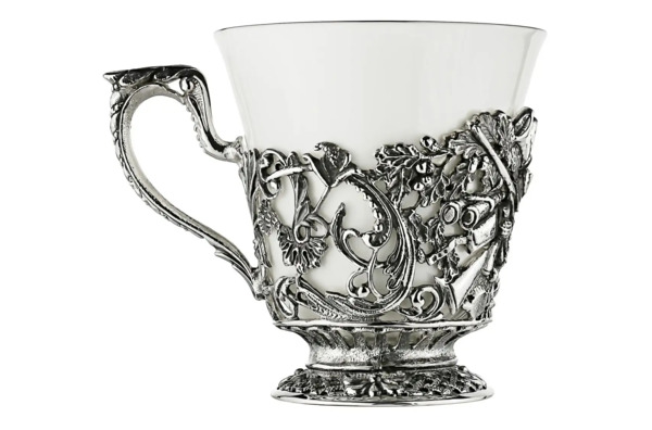 Набор из чашки чайной с ложкой в футляре Кольчугинский мельхиор Охотничья 4 предмета, посеребрение