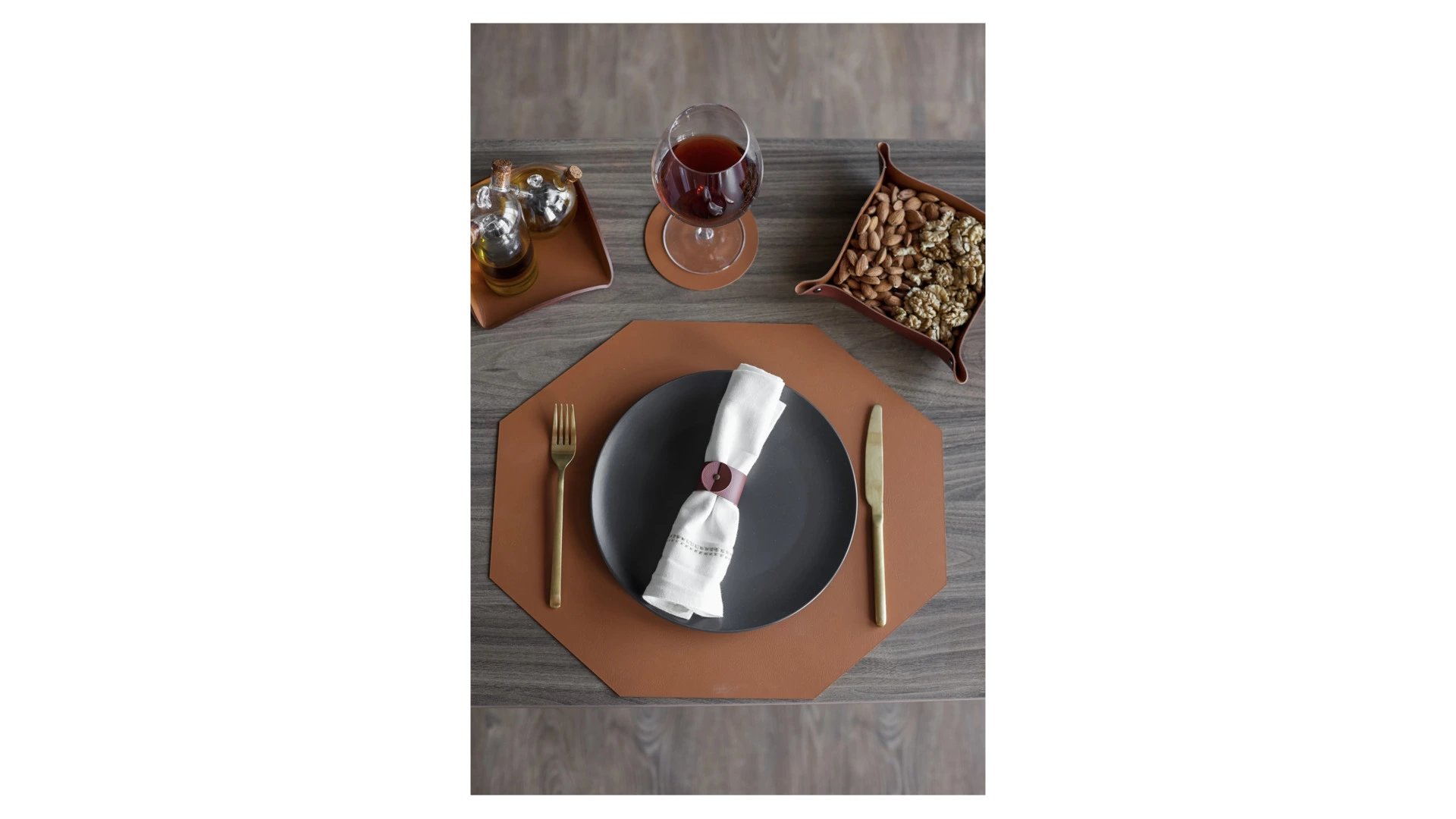 Плейсмат октагон ADJ 44,5х38 см, кожа натуральная, коньяк/бордо