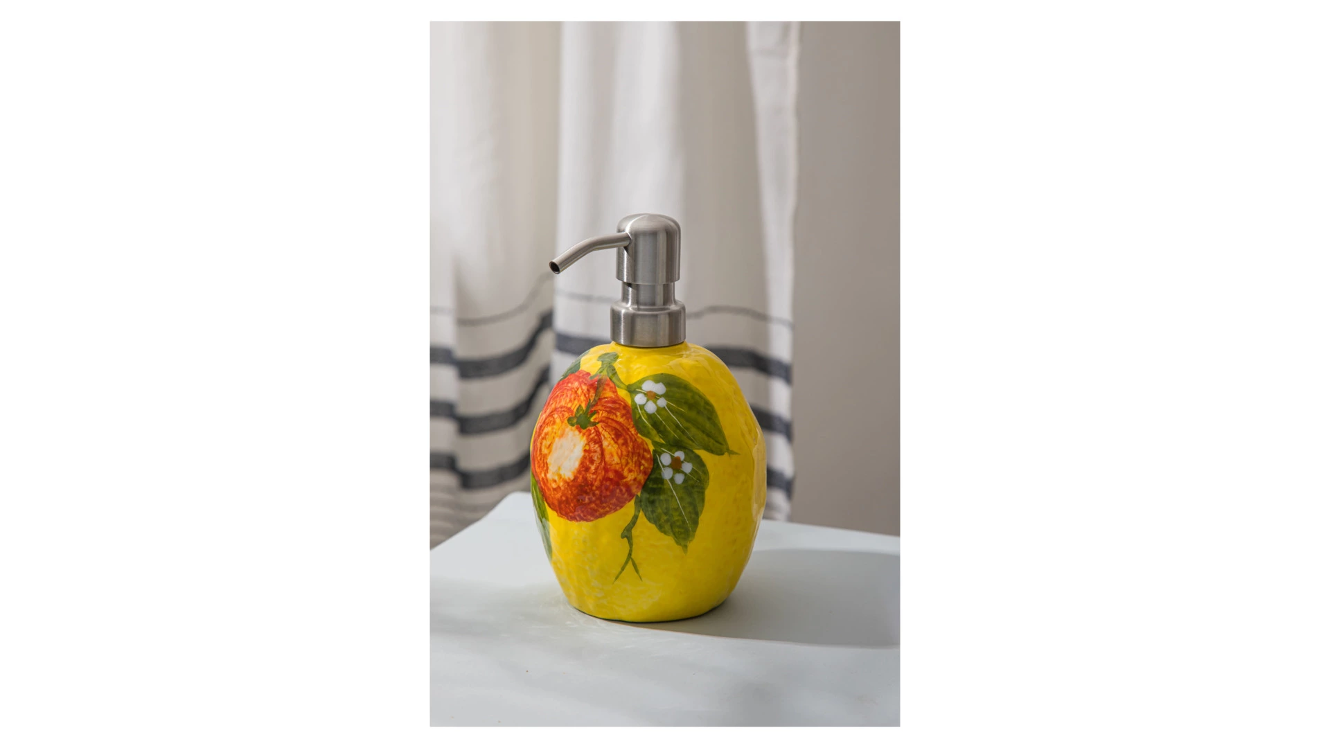 Диспенсер для мыла Edelweiss Лимоны и апельсины 10 см, h17 см,  керамика