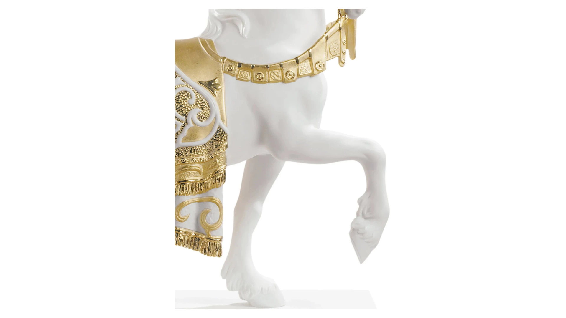 Фигурка Lladro Дворцовый конь Ре-Деко 40x42 см, фарфор, белый, золотой