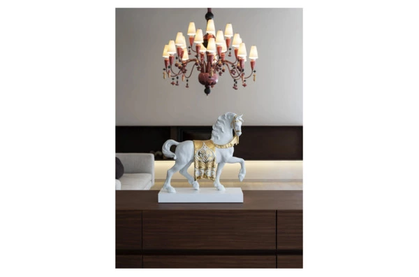 Фигурка Lladro Дворцовый конь Ре-Деко 40x42 см, фарфор, белый, золотой
