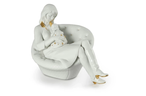 Фигурка Lladro В маминых объятьях 30x22см, фарфор, белый бисквит с золотом