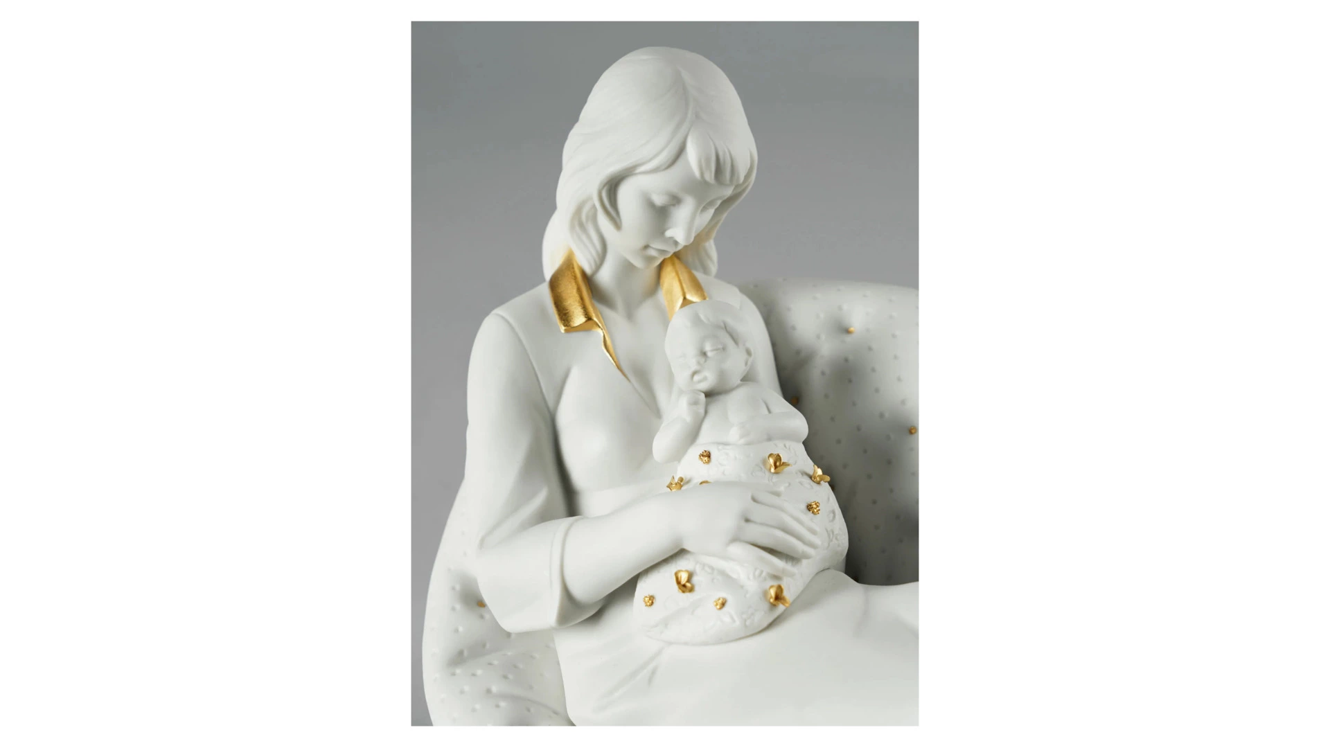Фигурка Lladro В маминых объятьях 30x22см, фарфор, белый бисквит с золотом