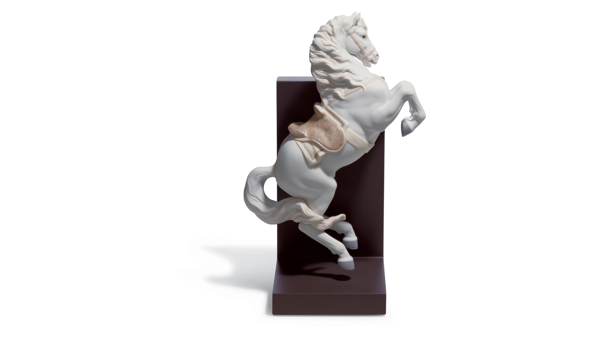 Фигурка Lladro Курбет 22х33 см, фарфор, белый