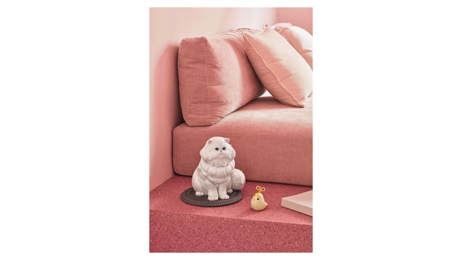 Фигурка Lladro Персидский кот 26х25х26 см, фарфор
