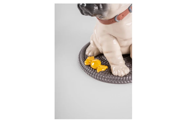 Фигурка Lladro Щенок мопса 24х20х20 см, фарфор