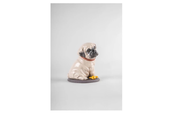 Фигурка Lladro Щенок мопса 24х20х20 см, фарфор