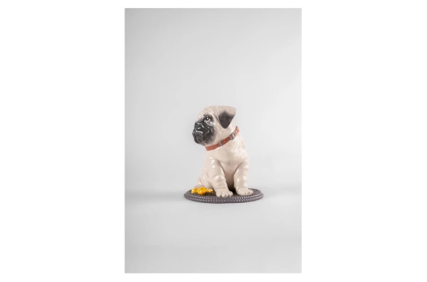 Фигурка Lladro Щенок мопса 24х20х20 см, фарфор