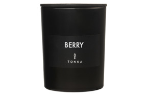 Свеча ароматическая Tonka Black matt Berry 250 мл