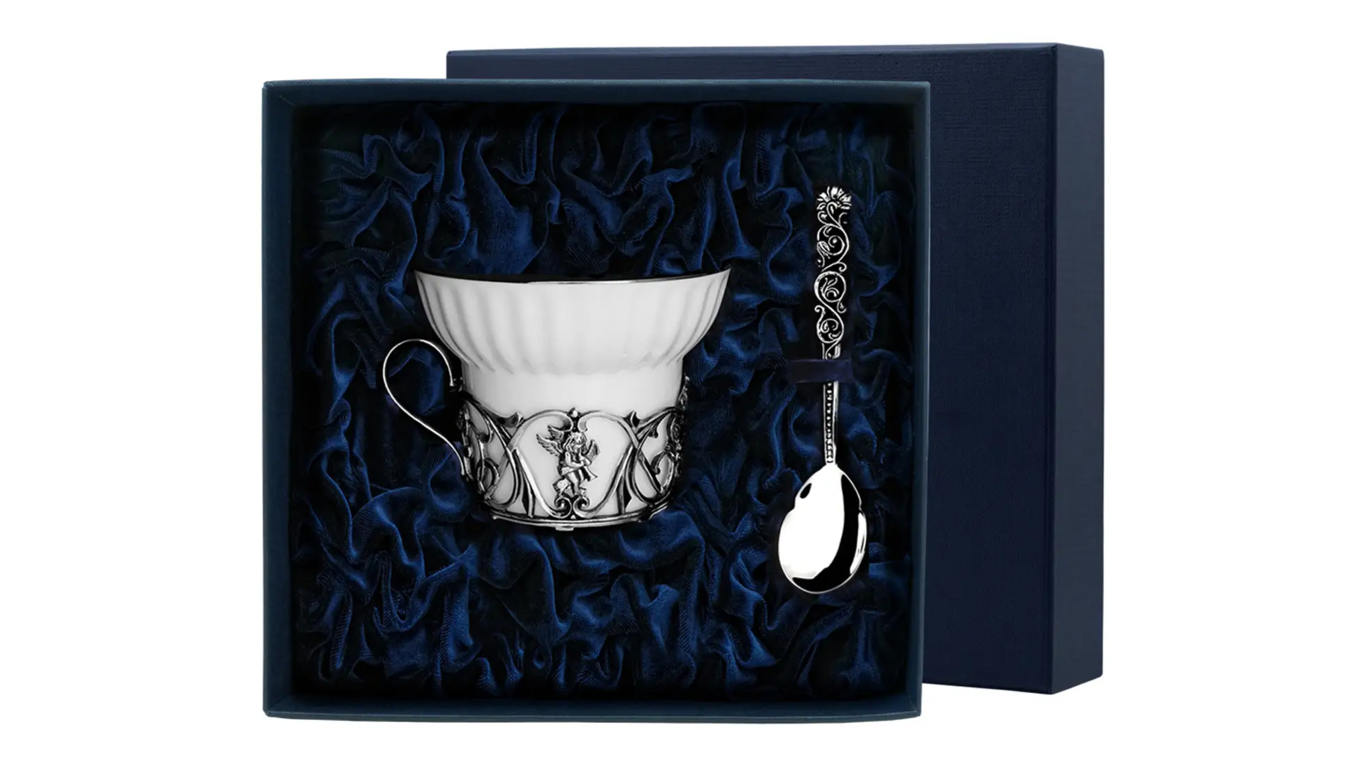 Чашка чайная с ложкой в футляре АргентА Ангел 65,95 г, серебро 925