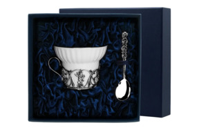 Чашка чайная с ложкой в футляре АргентА Ангел 65,95 г, серебро 925