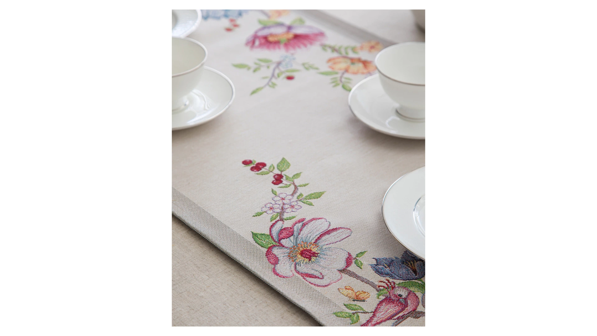 Дорожка для стола Mix&Match Home Магнолия 44х140 см, гобелен, бежевая