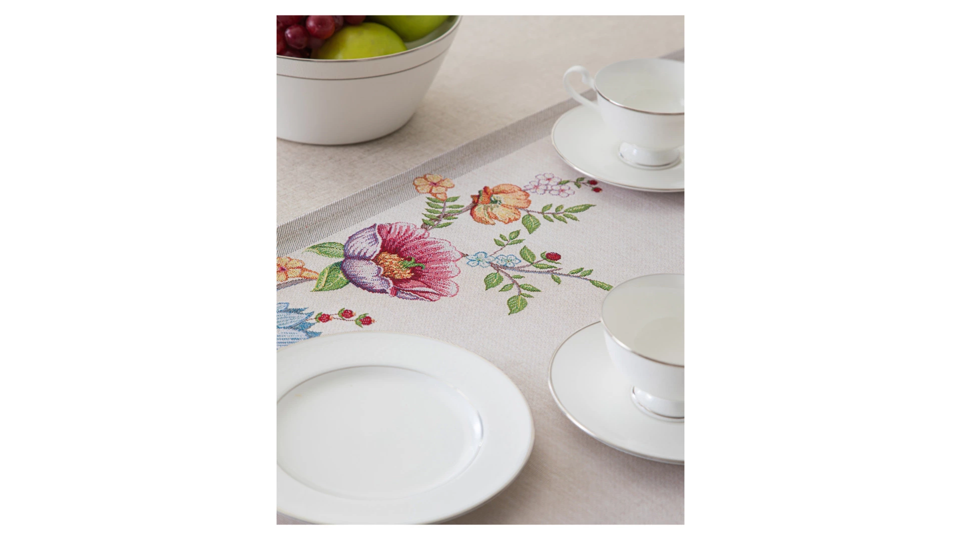 Дорожка для стола Mix&Match Home Магнолия 44х140 см, гобелен, бежевая